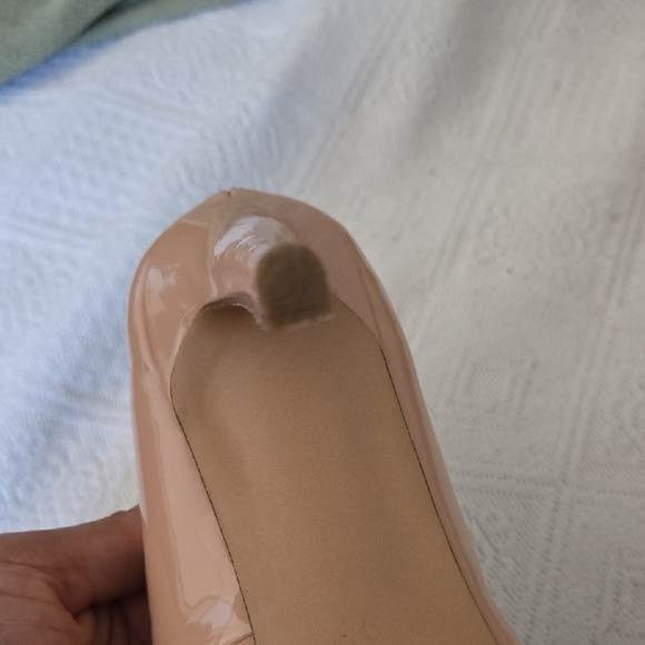 Michael Shannon Nude Pink Heels - Picture 12 of 12